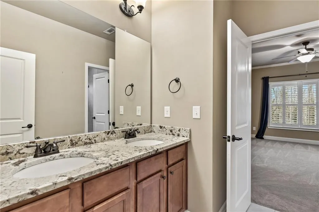 525 Forest Hills Drive, Atlanta, Georgia 30342, 6 Bedrooms Bedrooms, ,5 BathroomsBathrooms,Residential,Sold,525 Forest Hills Drive,6983709