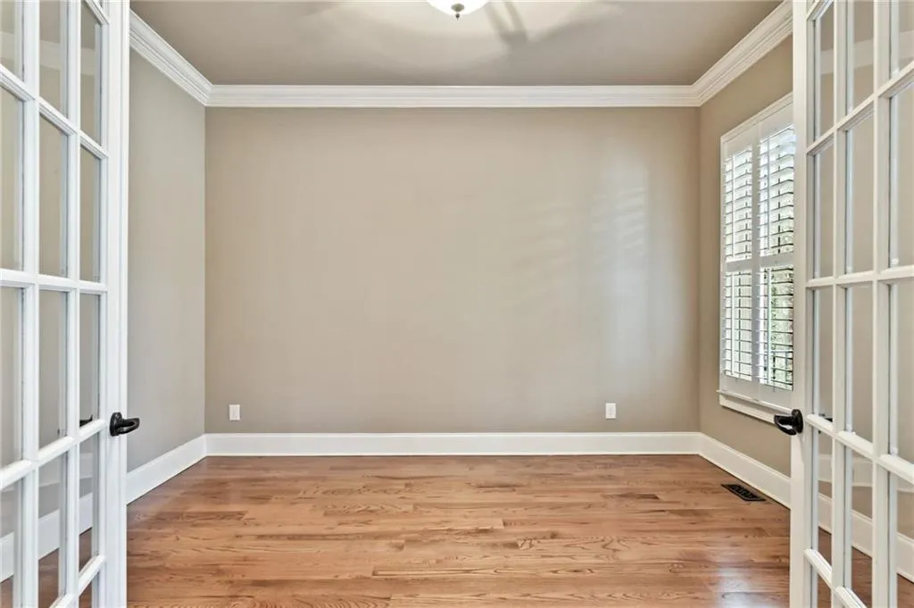 525 Forest Hills Drive, Atlanta, Georgia 30342, 6 Bedrooms Bedrooms, ,5 BathroomsBathrooms,Residential,Sold,525 Forest Hills Drive,6983709