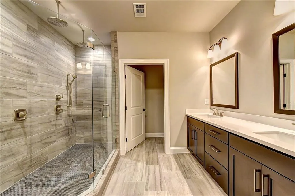 263 Franklin Road, Atlanta, Georgia 30342, 3 Bedrooms Bedrooms, ,3 BathroomsBathrooms,Residential,Sold,263 Franklin Road,5955341