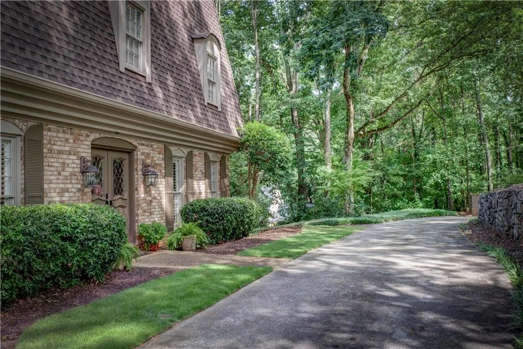 8865 Buckhorn, Sandy Springs, Georgia 30350, 4 Bedrooms Bedrooms, ,3 BathroomsBathrooms,Residential,Sold,8865 Buckhorn,5720726