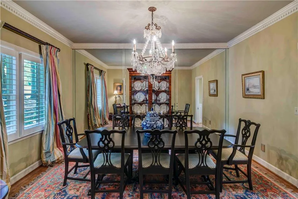 8865 Buckhorn, Sandy Springs, Georgia 30350, 4 Bedrooms Bedrooms, ,3 BathroomsBathrooms,Residential,Sold,8865 Buckhorn,5720726