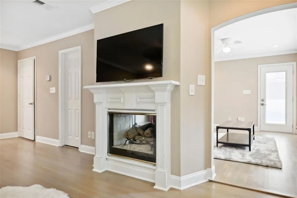 4624 Meadow Valley Drive, Atlanta, Georgia 30342, 6 Bedrooms Bedrooms, ,5 BathroomsBathrooms,Residential,Sold,4624 Meadow Valley Drive,7170227