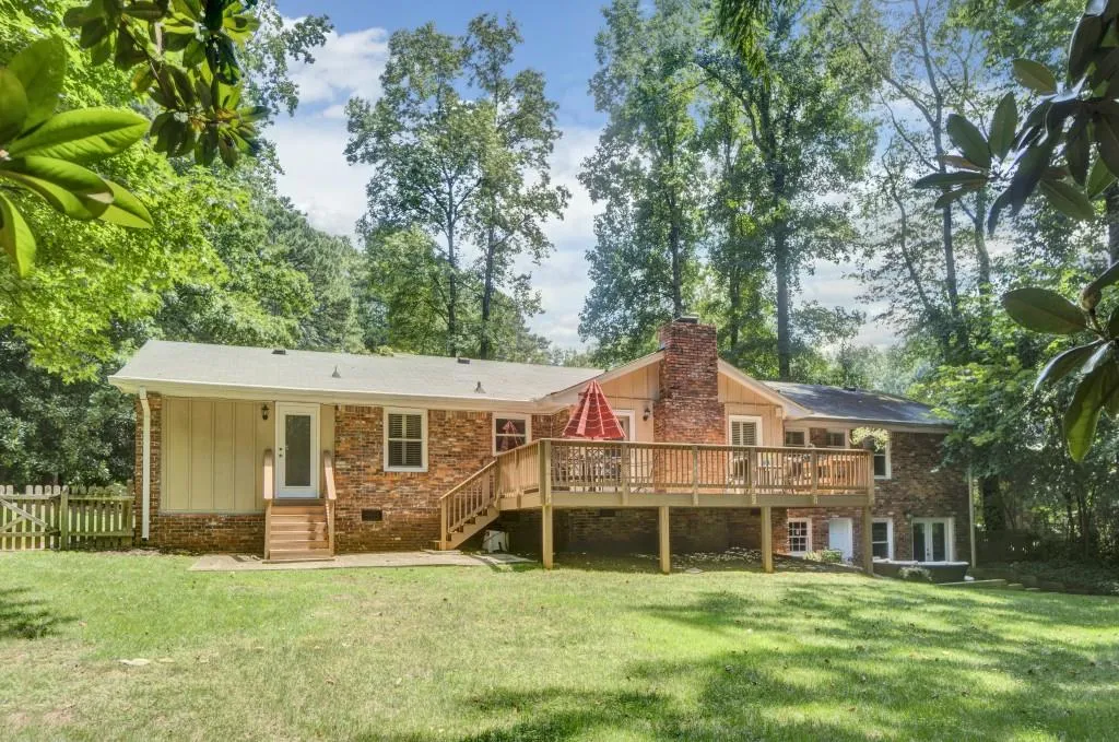 5790 Kayron Drive, Sandy Springs, Georgia 30328, 3 Bedrooms Bedrooms, ,2 BathroomsBathrooms,Residential,Sold,5790 Kayron Drive,5895398