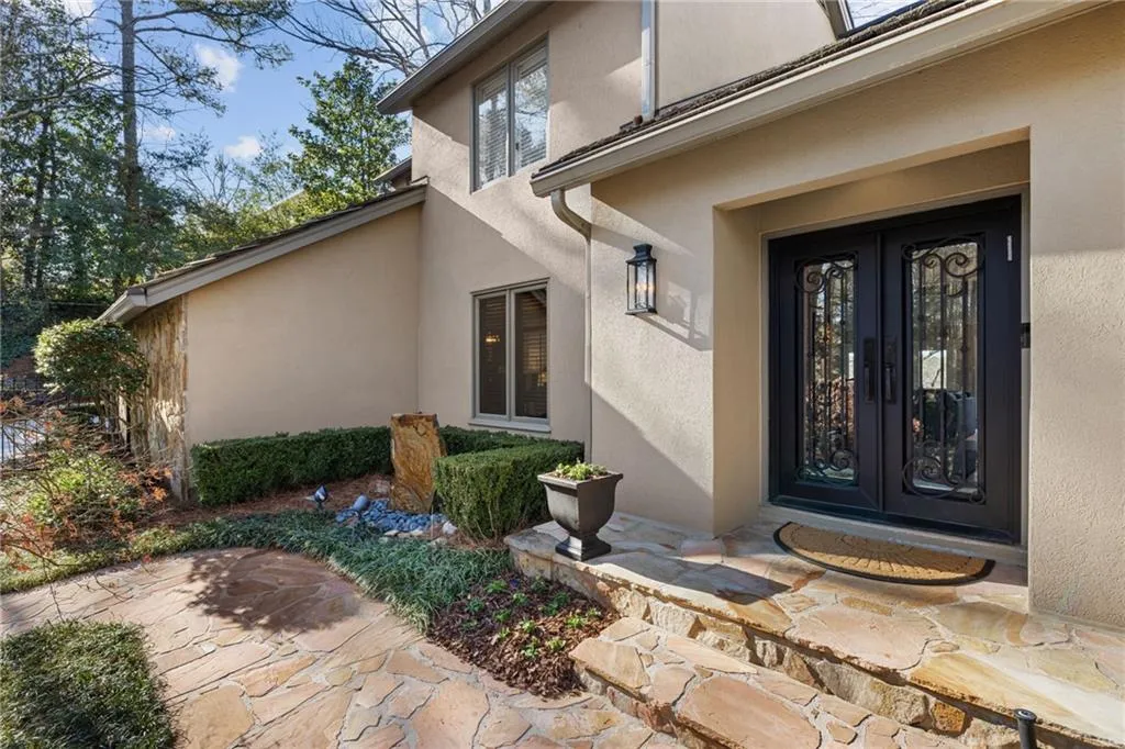 1095 Edgewater Drive, Sandy Springs, Georgia 30328, 5 Bedrooms Bedrooms, ,4 BathroomsBathrooms,Residential,Sold,1095 Edgewater Drive,7709720