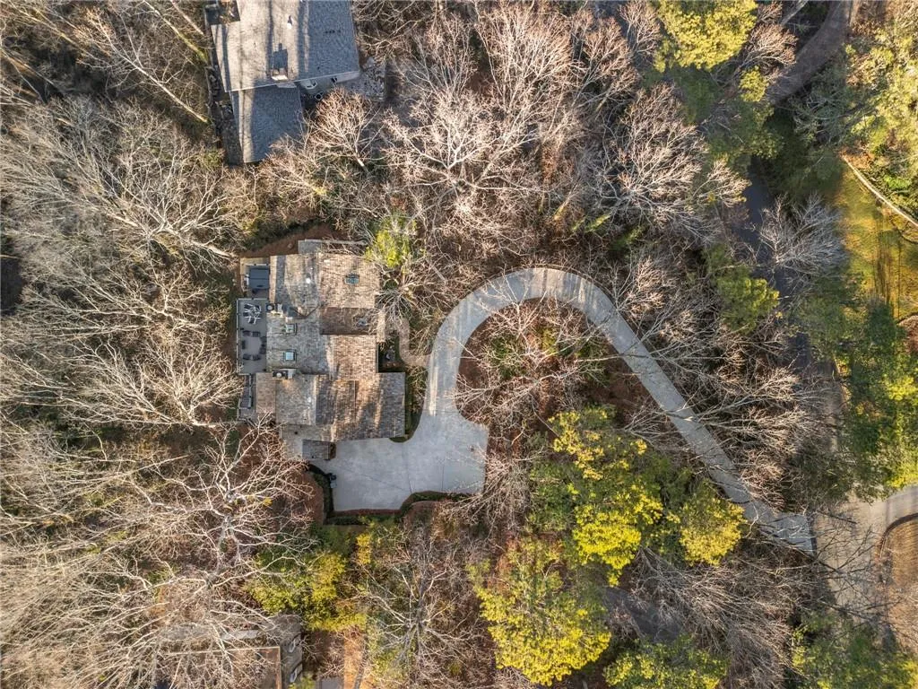 1095 Edgewater Drive, Sandy Springs, Georgia 30328, 5 Bedrooms Bedrooms, ,4 BathroomsBathrooms,Residential,Sold,1095 Edgewater Drive,7709720