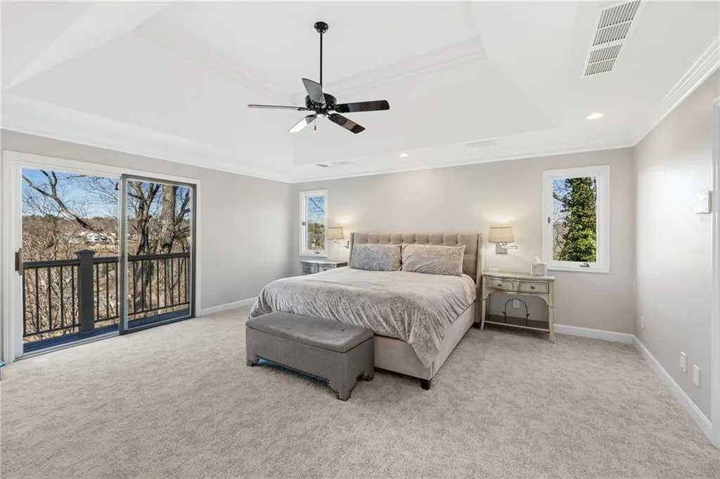 1095 Edgewater Drive, Sandy Springs, Georgia 30328, 5 Bedrooms Bedrooms, ,4 BathroomsBathrooms,Residential,Sold,1095 Edgewater Drive,7709720