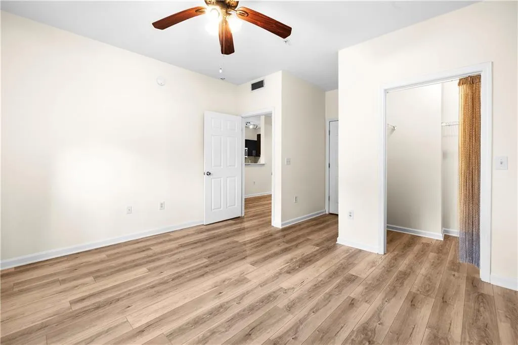 2700 Pine Tree Road Ne Unit 1015, Atlanta, Georgia 30324, 1 Bedroom Bedrooms, ,1 BathroomBathrooms,Residential,For Sale,2700 Pine Tree Road Ne Unit 1015,7560341