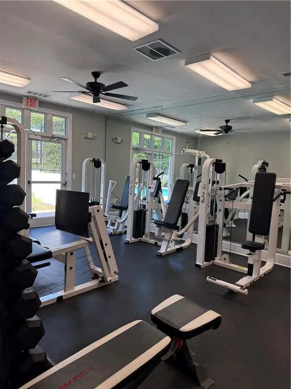 2700 Pine Tree Road Ne Unit 1015, Atlanta, Georgia 30324, 1 Bedroom Bedrooms, ,1 BathroomBathrooms,Residential,For Sale,2700 Pine Tree Road Ne Unit 1015,7560341