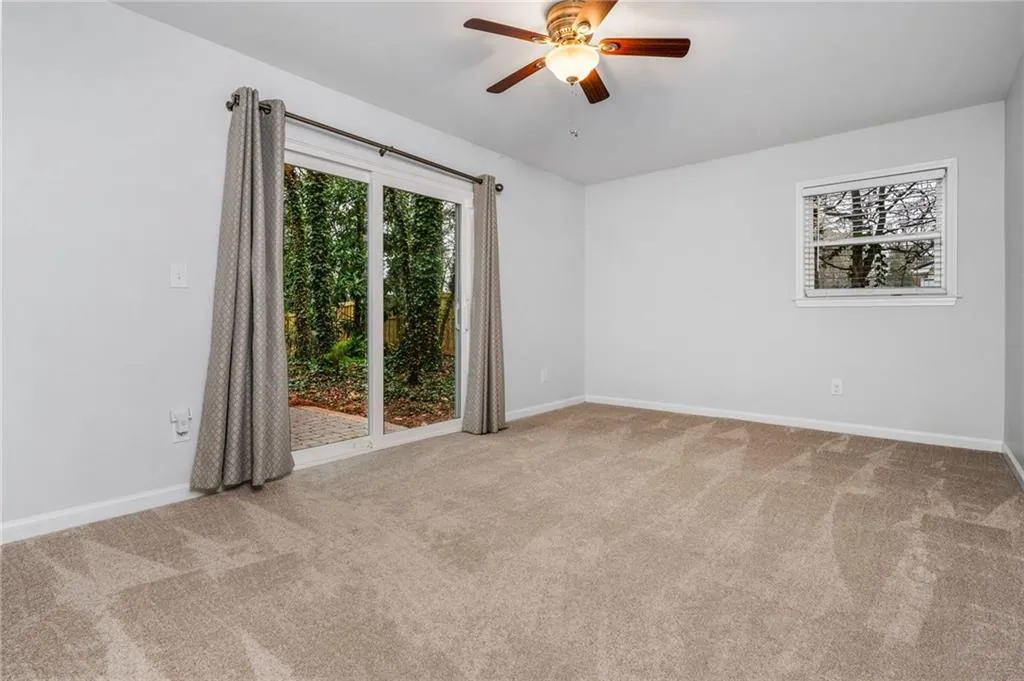 Lower level bedroom/flex room