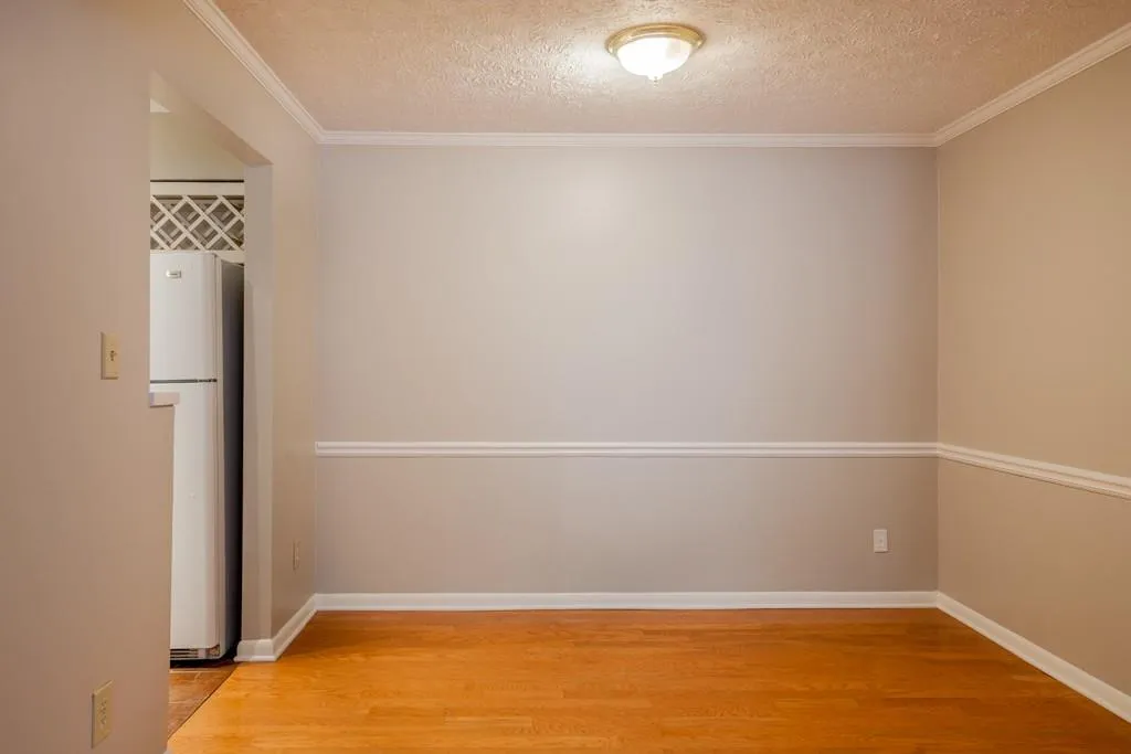 5147 Roswell Road Ne Unit 7, Atlanta, Georgia 30342, 2 Bedrooms Bedrooms, ,1 BathroomBathrooms,Residential,Sold,5147 Roswell Road Ne Unit 7,5830210