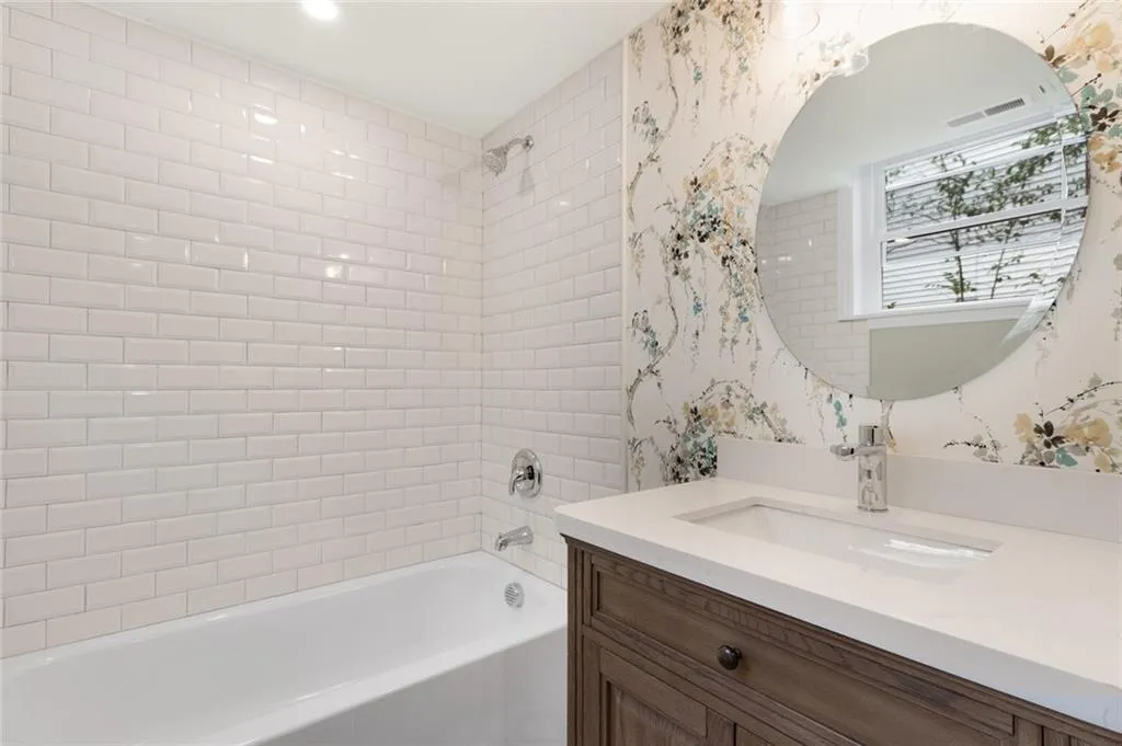 980 Winding Creek Trail, Sandy Springs, Georgia 30328, 6 Bedrooms Bedrooms, ,4 BathroomsBathrooms,Residential,Sold,980 Winding Creek Trail,7022733