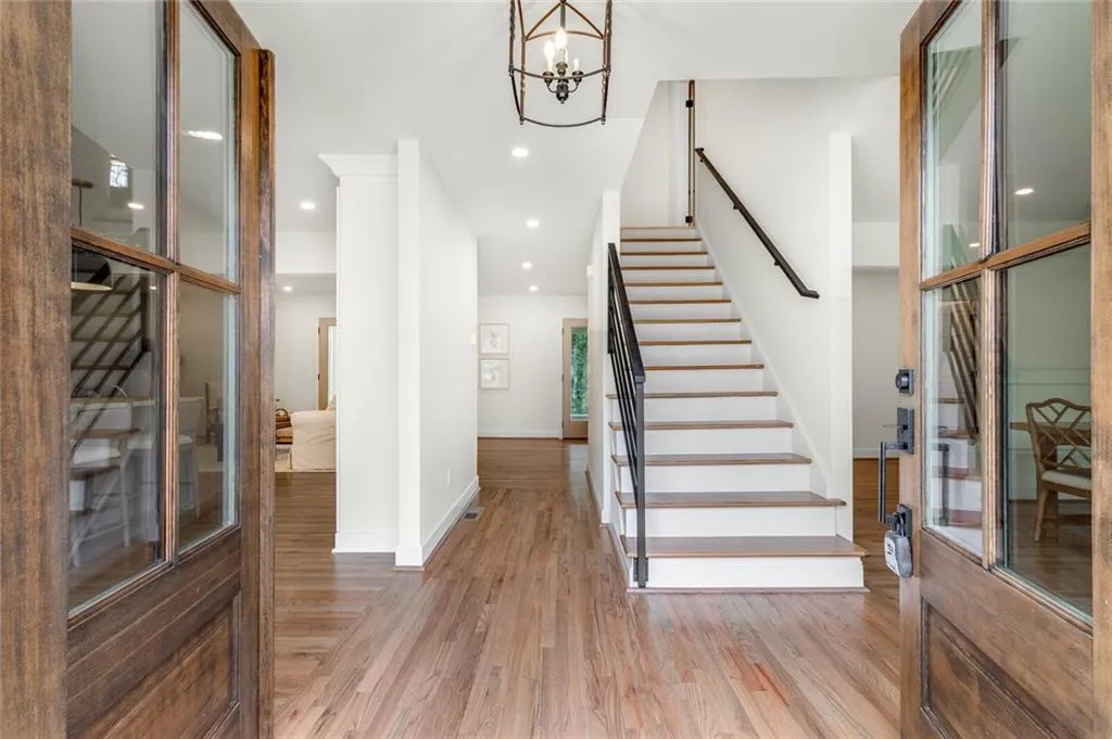 980 Winding Creek Trail, Sandy Springs, Georgia 30328, 6 Bedrooms Bedrooms, ,4 BathroomsBathrooms,Residential,Sold,980 Winding Creek Trail,7022733