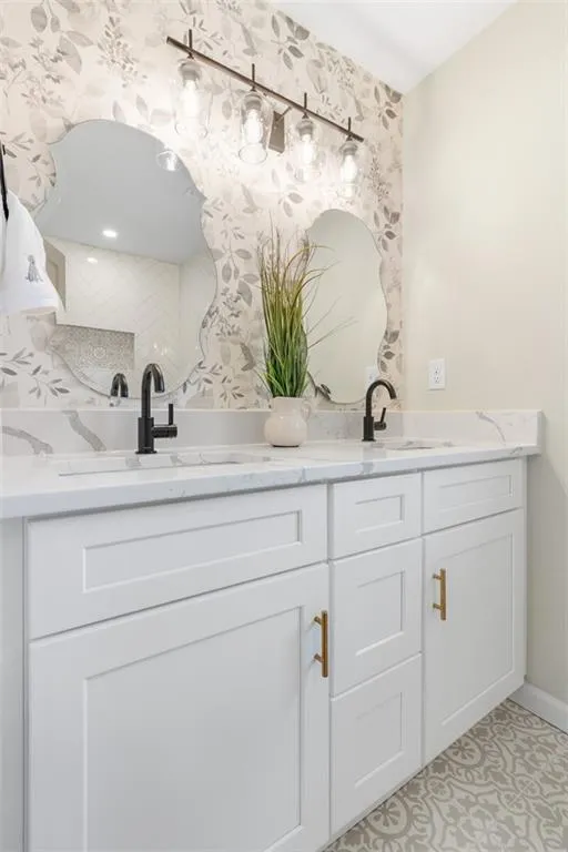 980 Winding Creek Trail, Sandy Springs, Georgia 30328, 6 Bedrooms Bedrooms, ,4 BathroomsBathrooms,Residential,Sold,980 Winding Creek Trail,7022733