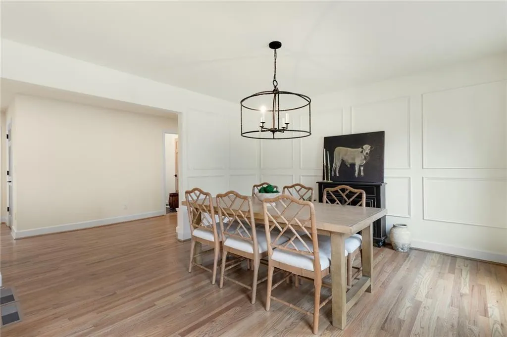 980 Winding Creek Trail, Sandy Springs, Georgia 30328, 6 Bedrooms Bedrooms, ,4 BathroomsBathrooms,Residential,Sold,980 Winding Creek Trail,7022733