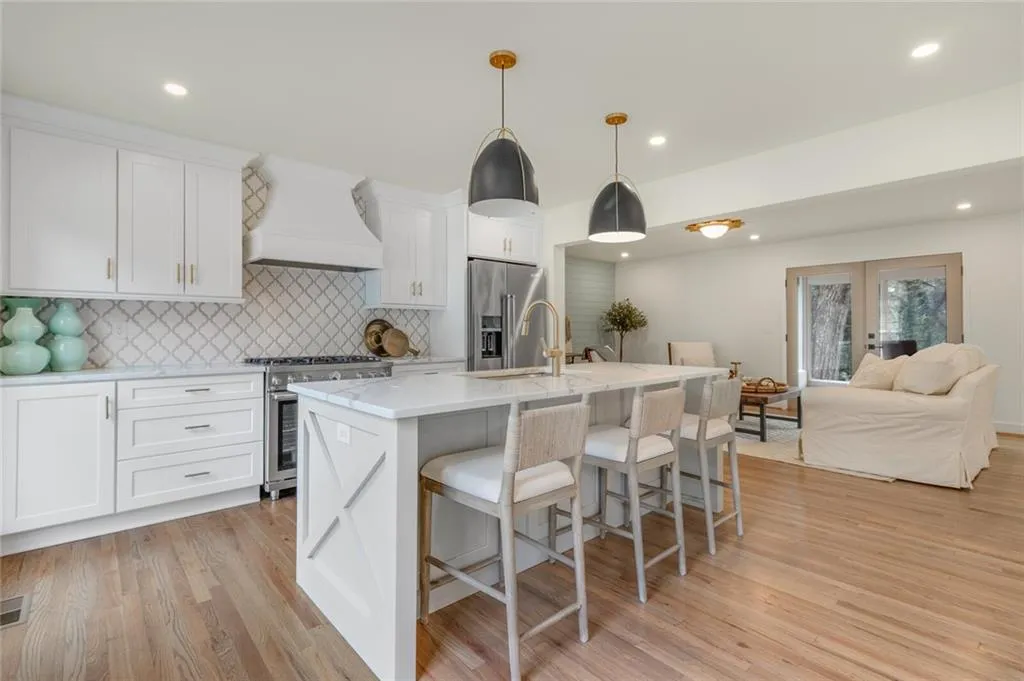 980 Winding Creek Trail, Sandy Springs, Georgia 30328, 6 Bedrooms Bedrooms, ,4 BathroomsBathrooms,Residential,Sold,980 Winding Creek Trail,7022733