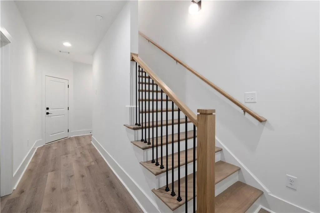 5862 Westin Road Unit 10, Atlanta, Georgia 30328, 3 Bedrooms Bedrooms, ,3 BathroomsBathrooms,Residential,Sold,5862 Westin Road Unit 10,6909101