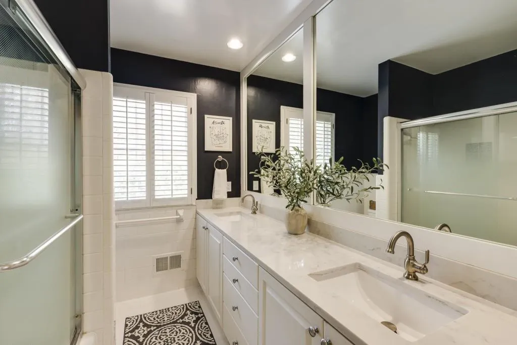 18 Brandon Ridge Drive, Sandy Springs, Georgia 30328, 3 Bedrooms Bedrooms, ,2 BathroomsBathrooms,Residential,Sold,18 Brandon Ridge Drive,7530486
