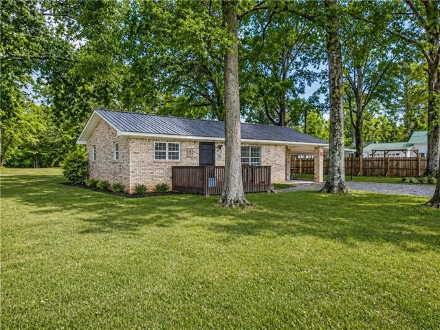 7 York Drive Ne, Plainville, Georgia 30733
