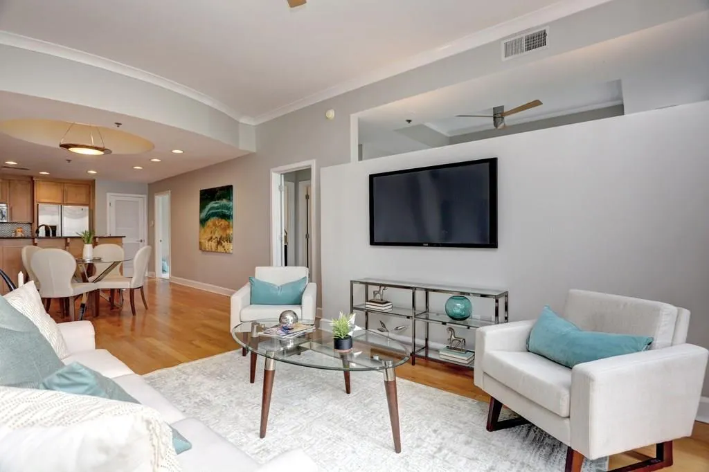 2255 Peachtree Road Ne Unit 629, Atlanta, Georgia 30309, 2 Bedrooms Bedrooms, ,2 BathroomsBathrooms,Residential,Sold,2255 Peachtree Road Ne Unit 629,6002811