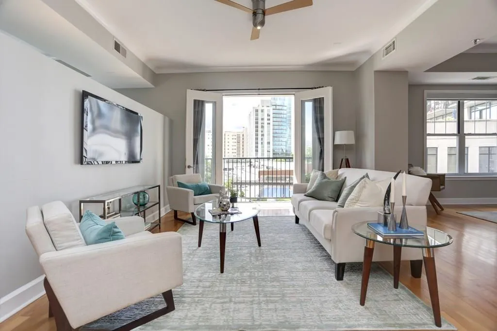 2255 Peachtree Road Ne Unit 629, Atlanta, Georgia 30309, 2 Bedrooms Bedrooms, ,2 BathroomsBathrooms,Residential,Sold,2255 Peachtree Road Ne Unit 629,6002811