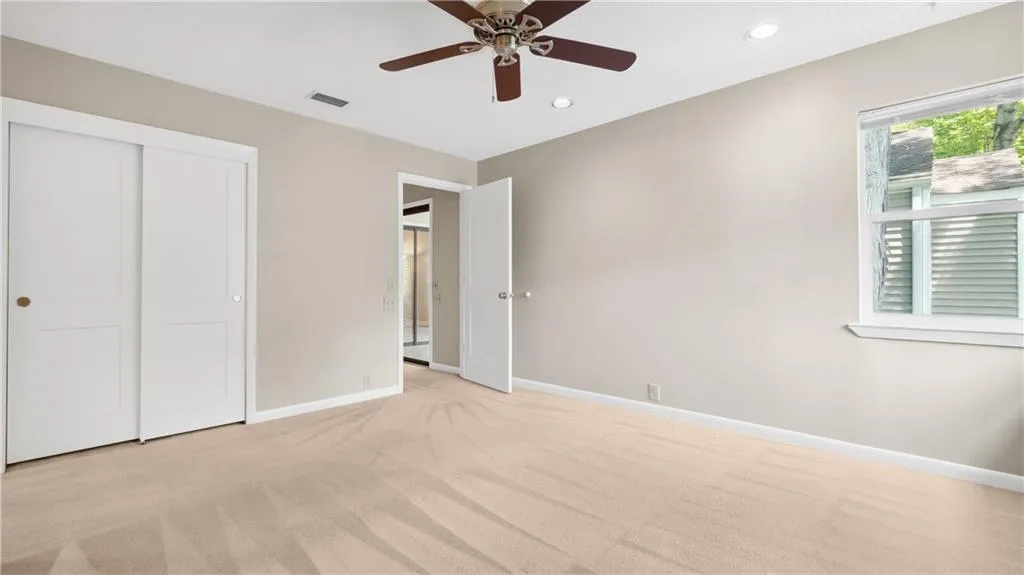 29 Dunwoody Springs Drive, Sandy Springs, Georgia 30328, 2 Bedrooms Bedrooms, ,2 BathroomsBathrooms,Residential,Sold,29 Dunwoody Springs Drive,7204589