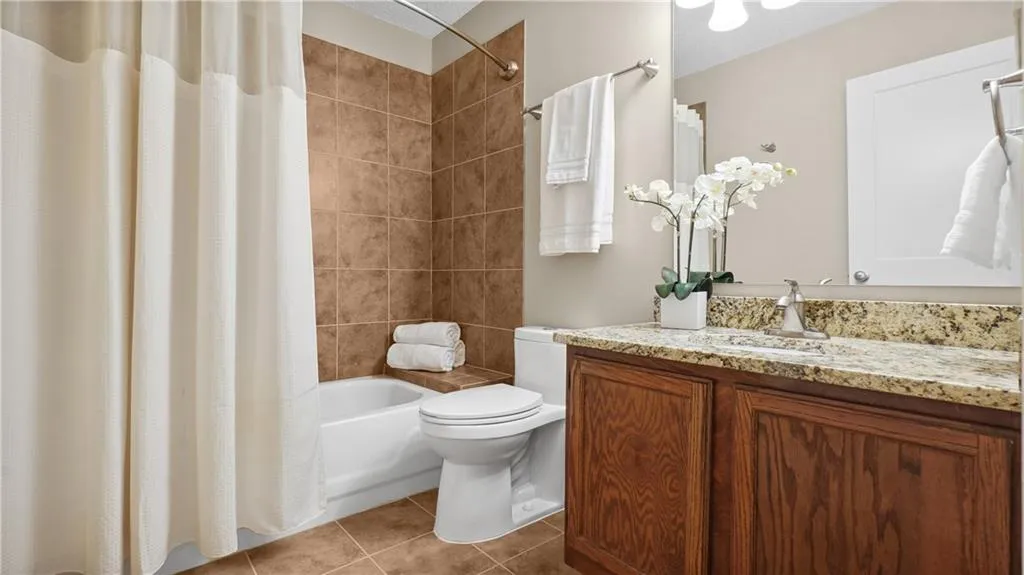 29 Dunwoody Springs Drive, Sandy Springs, Georgia 30328, 2 Bedrooms Bedrooms, ,2 BathroomsBathrooms,Residential,Sold,29 Dunwoody Springs Drive,7204589