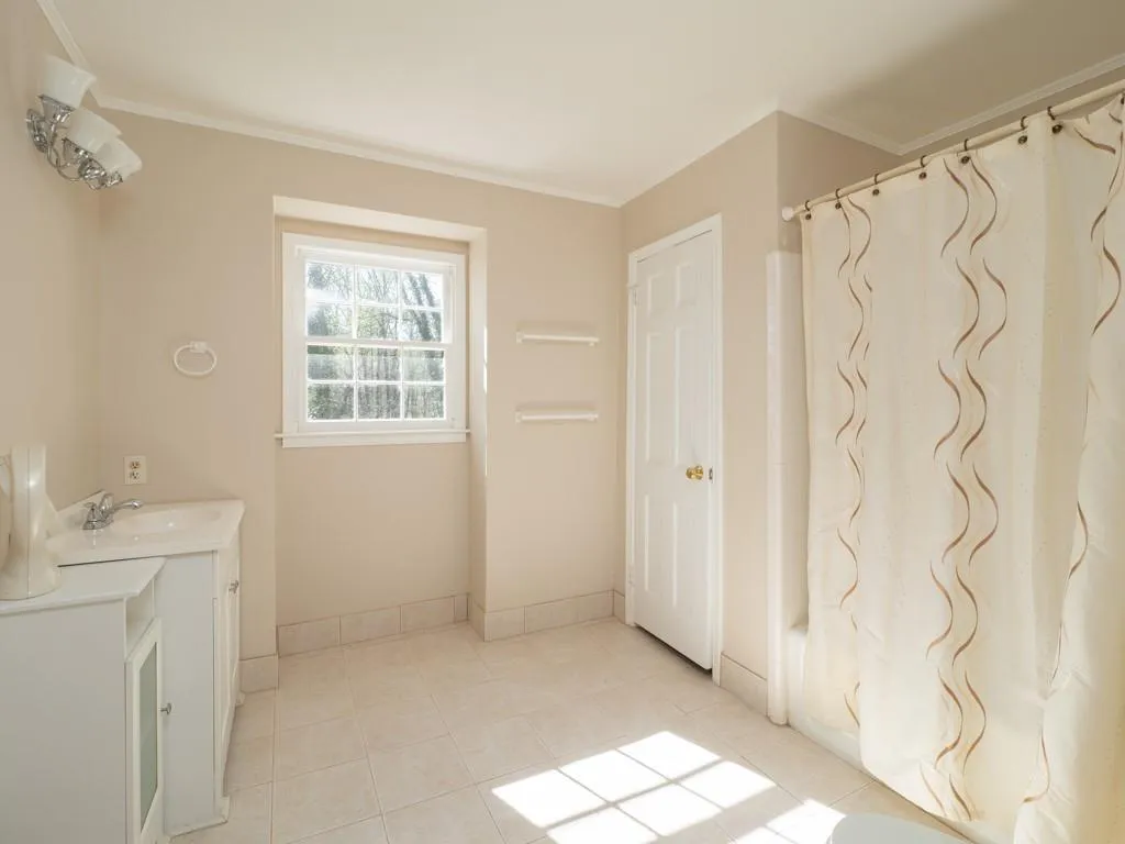 230 N Mill Road, Atlanta, Georgia 30328, 4 Bedrooms Bedrooms, ,3 BathroomsBathrooms,Residential,Sold,230 N Mill Road,6862991