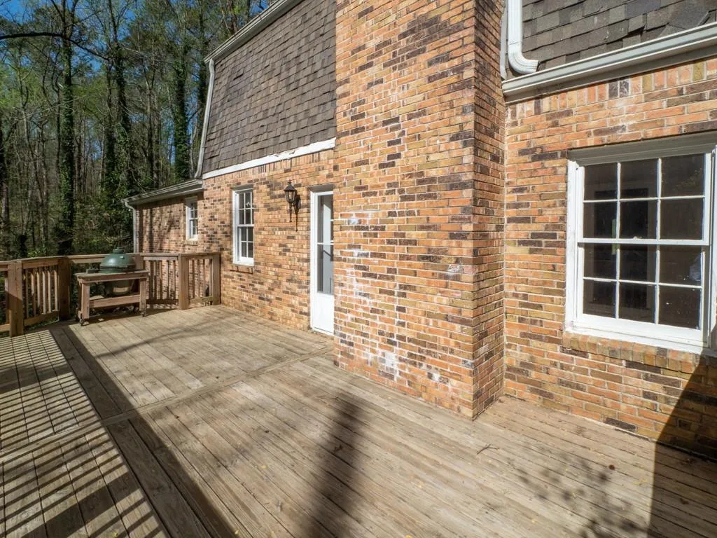 230 N Mill Road, Atlanta, Georgia 30328, 4 Bedrooms Bedrooms, ,3 BathroomsBathrooms,Residential,Sold,230 N Mill Road,6862991