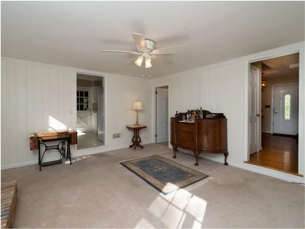 230 N Mill Road, Atlanta, Georgia 30328, 4 Bedrooms Bedrooms, ,3 BathroomsBathrooms,Residential,Sold,230 N Mill Road,6862991