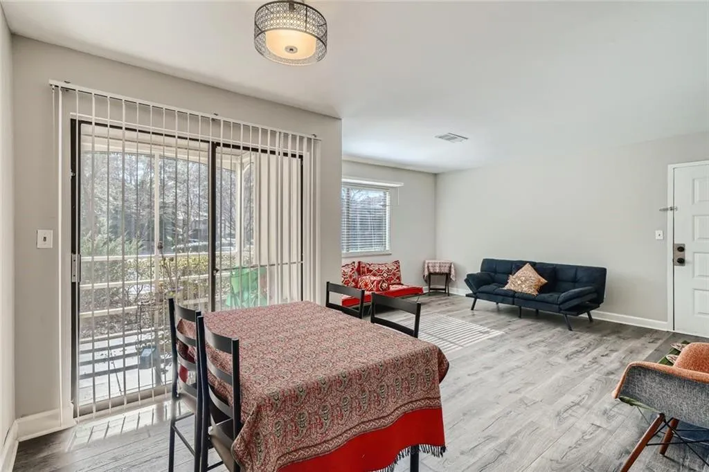 3002 Wingate Way, Sandy Springs, Georgia 30350, 1 Bedroom Bedrooms, ,1 BathroomBathrooms,Residential,Sold,3002 Wingate Way,7000247