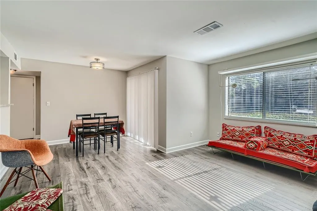 3002 Wingate Way, Sandy Springs, Georgia 30350, 1 Bedroom Bedrooms, ,1 BathroomBathrooms,Residential,Sold,3002 Wingate Way,7000247