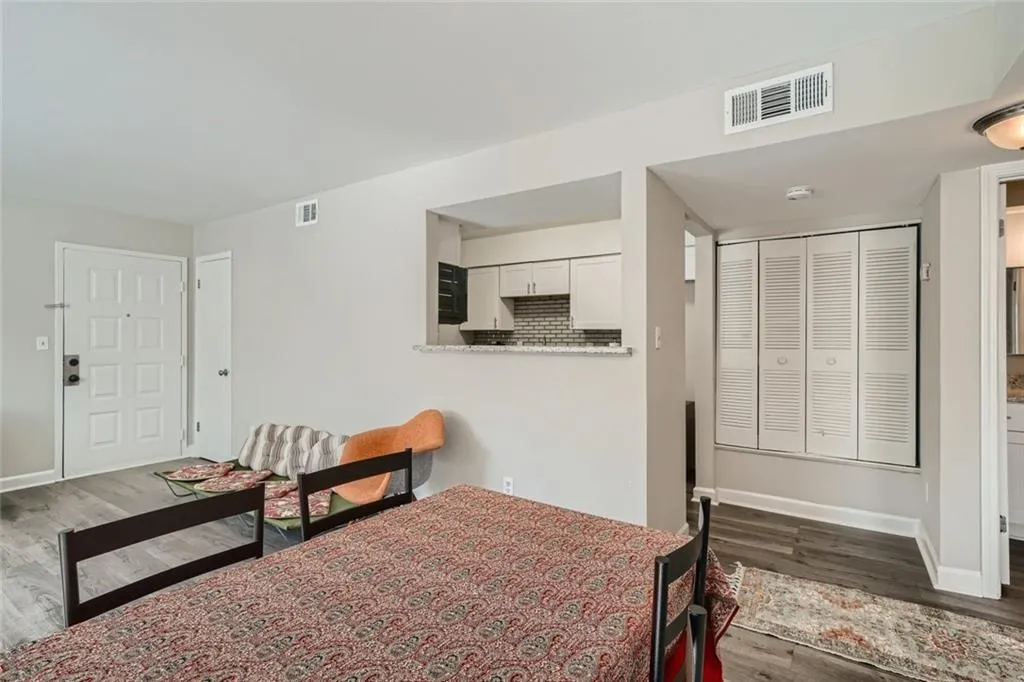 3002 Wingate Way, Sandy Springs, Georgia 30350, 1 Bedroom Bedrooms, ,1 BathroomBathrooms,Residential,Sold,3002 Wingate Way,7000247