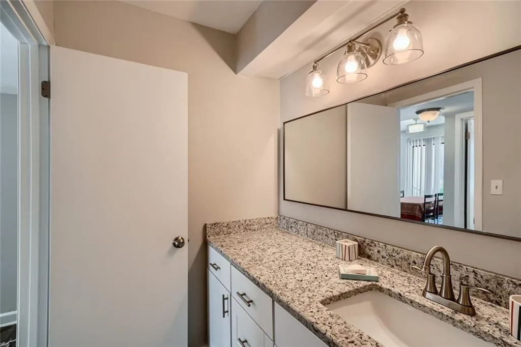 3002 Wingate Way, Sandy Springs, Georgia 30350, 1 Bedroom Bedrooms, ,1 BathroomBathrooms,Residential,Sold,3002 Wingate Way,7000247