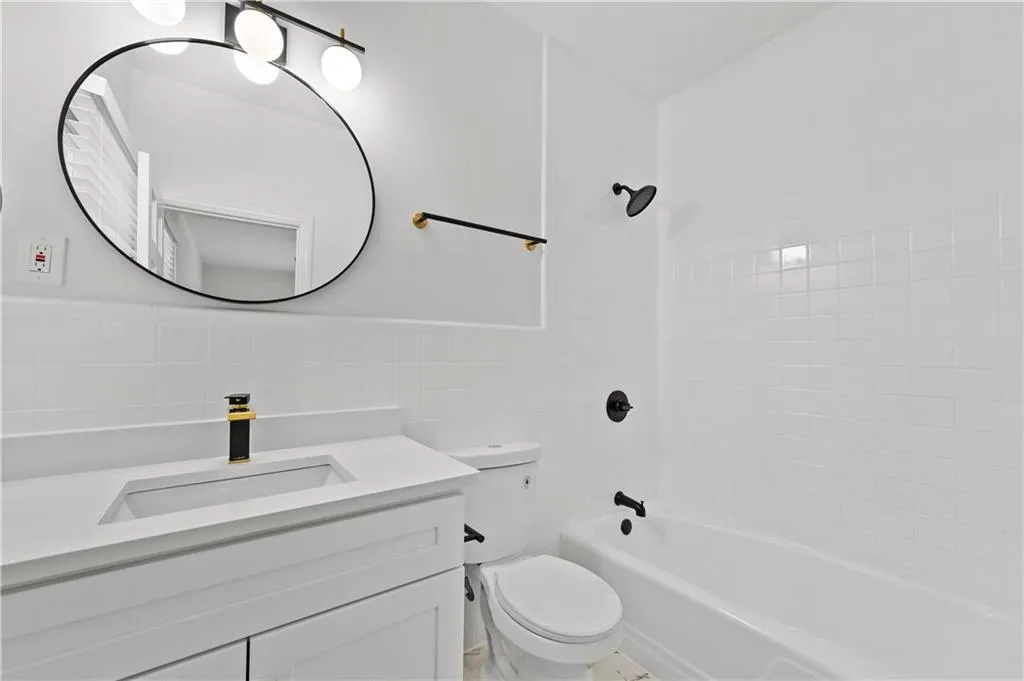 2698 Collier Drive Nw, Atlanta, Georgia 30318, 4 Bedrooms Bedrooms, ,3 BathroomsBathrooms,Residential,For Sale,2698 Collier Drive Nw,7631709