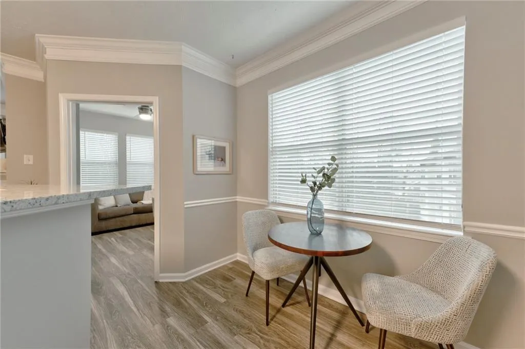 5559 Glenridge Drive Unit 1301, Sandy Springs, Georgia 30342, 2 Bedrooms Bedrooms, ,1 BathroomBathrooms,Residential,Sold,5559 Glenridge Drive Unit 1301,7177036