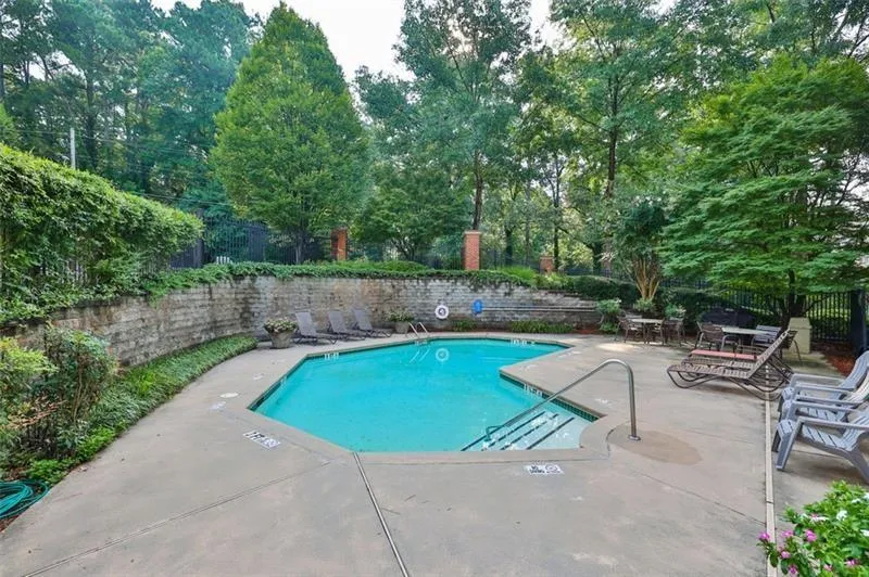 5559 Glenridge Drive Unit 1301, Sandy Springs, Georgia 30342, 2 Bedrooms Bedrooms, ,1 BathroomBathrooms,Residential,Sold,5559 Glenridge Drive Unit 1301,7177036