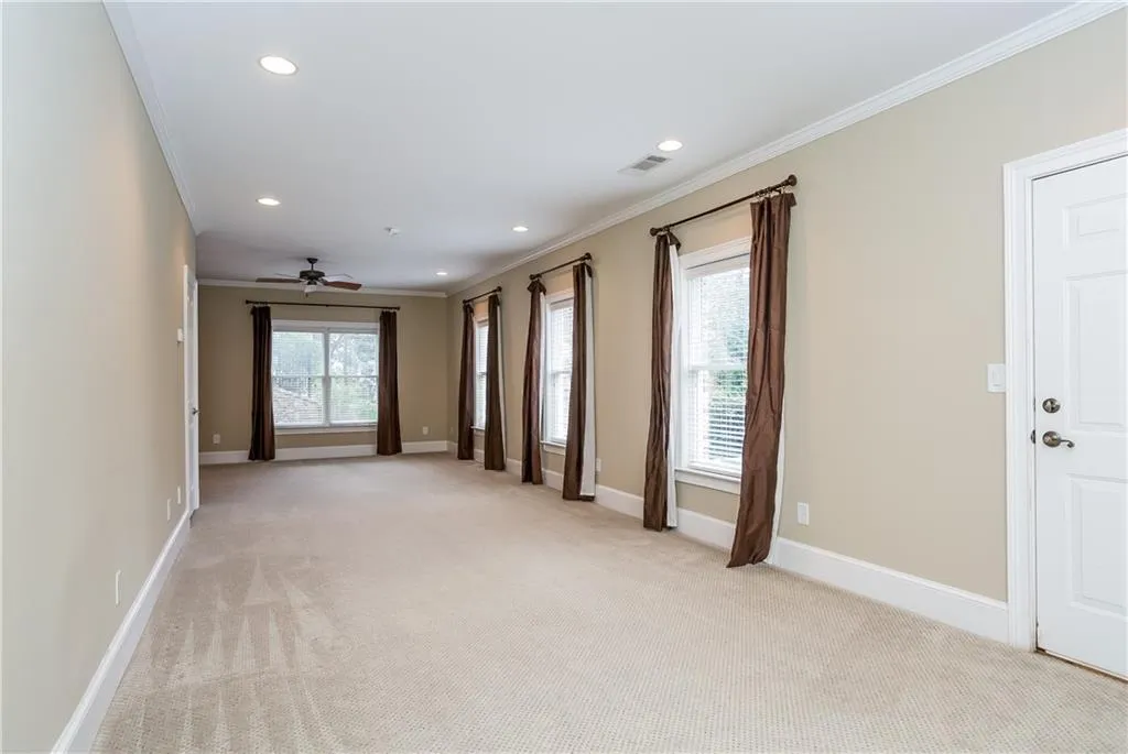 705 Glengate Place, Sandy Springs, Georgia 30328, 6 Bedrooms Bedrooms, ,5 BathroomsBathrooms,Residential,Sold,705 Glengate Place,5974627
