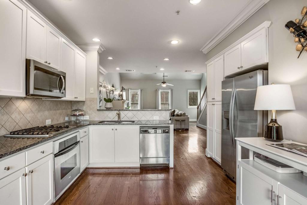 815 Perennial Drive, Sandy Springs, Georgia 30328, 3 Bedrooms Bedrooms, ,3 BathroomsBathrooms,Residential,Sold,815 Perennial Drive,7344893