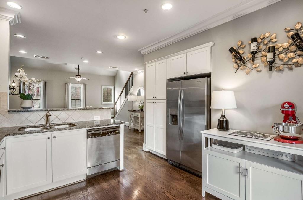 815 Perennial Drive, Sandy Springs, Georgia 30328, 3 Bedrooms Bedrooms, ,3 BathroomsBathrooms,Residential,Sold,815 Perennial Drive,7344893
