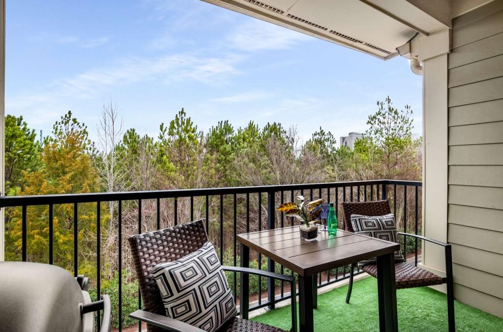 815 Perennial Drive, Sandy Springs, Georgia 30328, 3 Bedrooms Bedrooms, ,3 BathroomsBathrooms,Residential,Sold,815 Perennial Drive,7344893