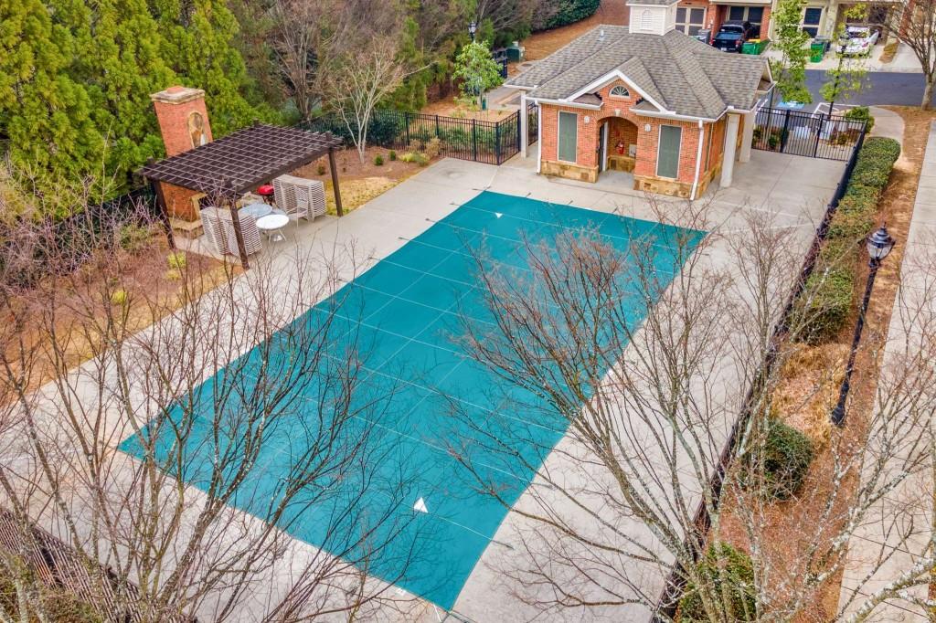 815 Perennial Drive, Sandy Springs, Georgia 30328, 3 Bedrooms Bedrooms, ,3 BathroomsBathrooms,Residential,Sold,815 Perennial Drive,7344893