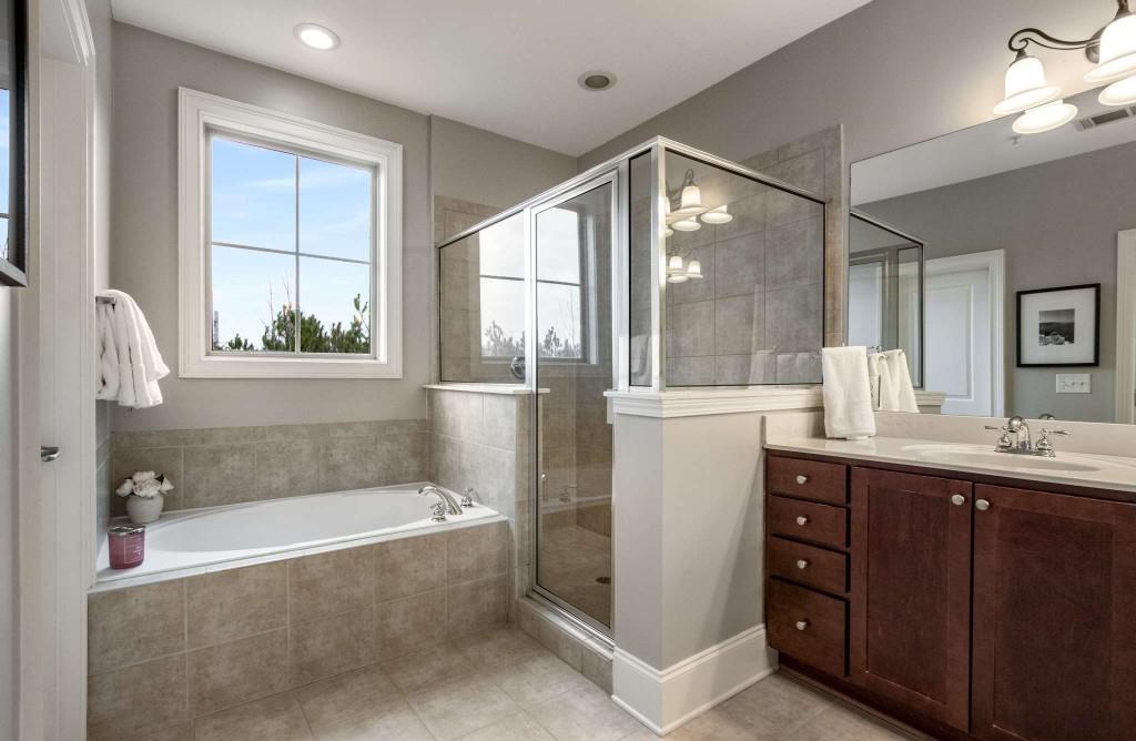 815 Perennial Drive, Sandy Springs, Georgia 30328, 3 Bedrooms Bedrooms, ,3 BathroomsBathrooms,Residential,Sold,815 Perennial Drive,7344893