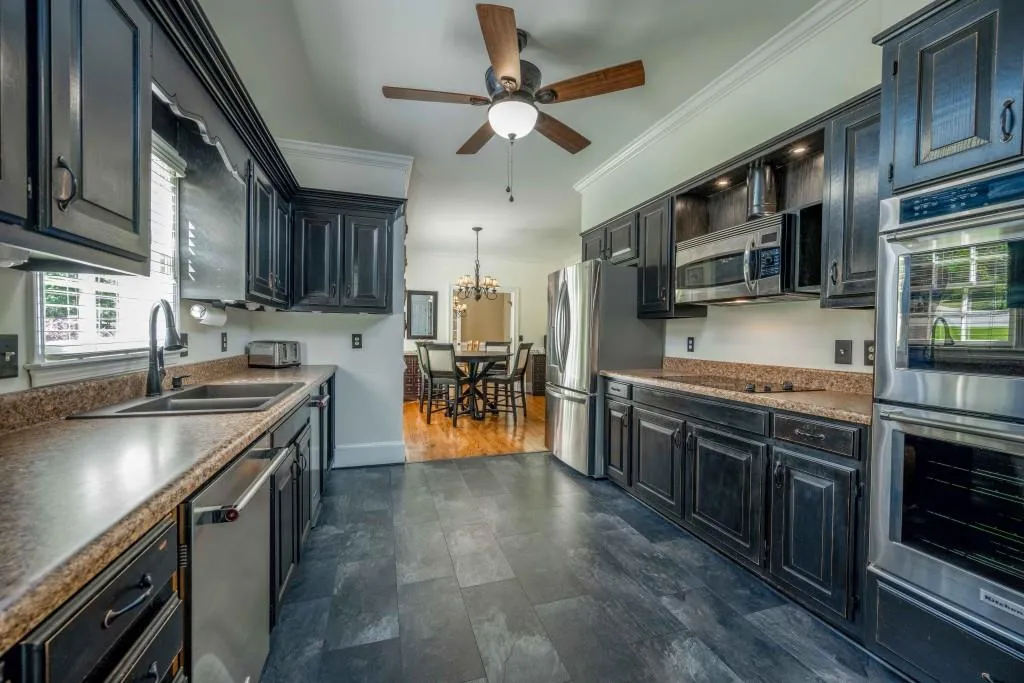 600 Bittersweet Trail, Sandy Springs, Georgia 30350, 5 Bedrooms Bedrooms, ,5 BathroomsBathrooms,Residential,Sold,600 Bittersweet Trail,7051310