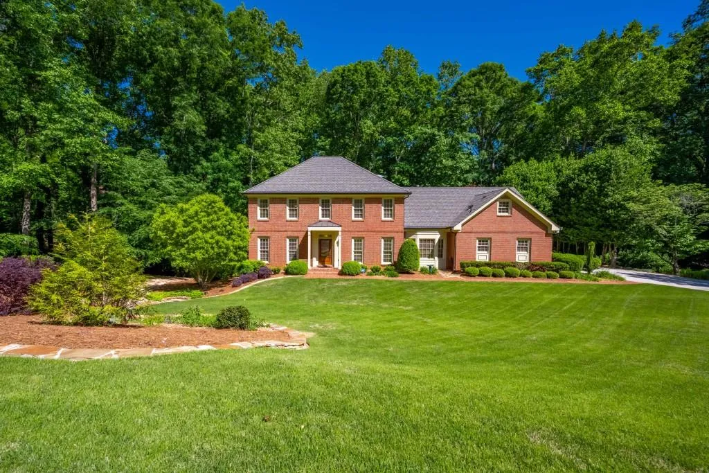 600 Bittersweet Trail, Sandy Springs, Georgia 30350, 5 Bedrooms Bedrooms, ,5 BathroomsBathrooms,Residential,Sold,600 Bittersweet Trail,7051310