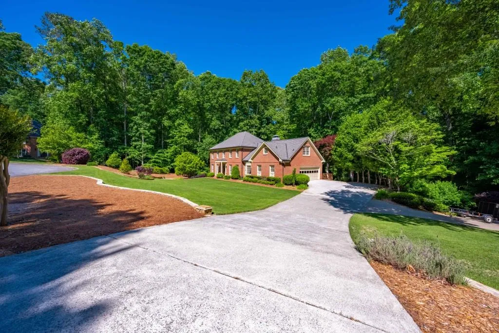 600 Bittersweet Trail, Sandy Springs, Georgia 30350, 5 Bedrooms Bedrooms, ,5 BathroomsBathrooms,Residential,Sold,600 Bittersweet Trail,7051310