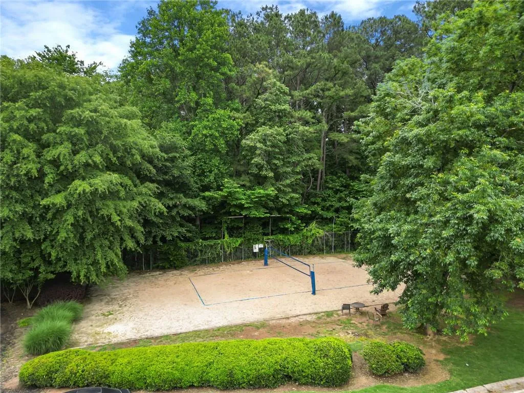 1606 Queen Anne Court, Sandy Springs, Georgia 30350, 2 Bedrooms Bedrooms, ,2 BathroomsBathrooms,Residential,Sold,1606 Queen Anne Court,7222514