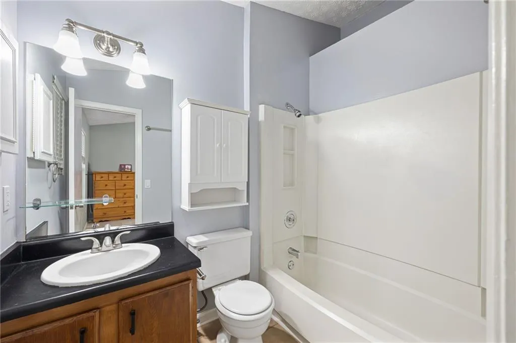 1606 Queen Anne Court, Sandy Springs, Georgia 30350, 2 Bedrooms Bedrooms, ,2 BathroomsBathrooms,Residential,Sold,1606 Queen Anne Court,7222514