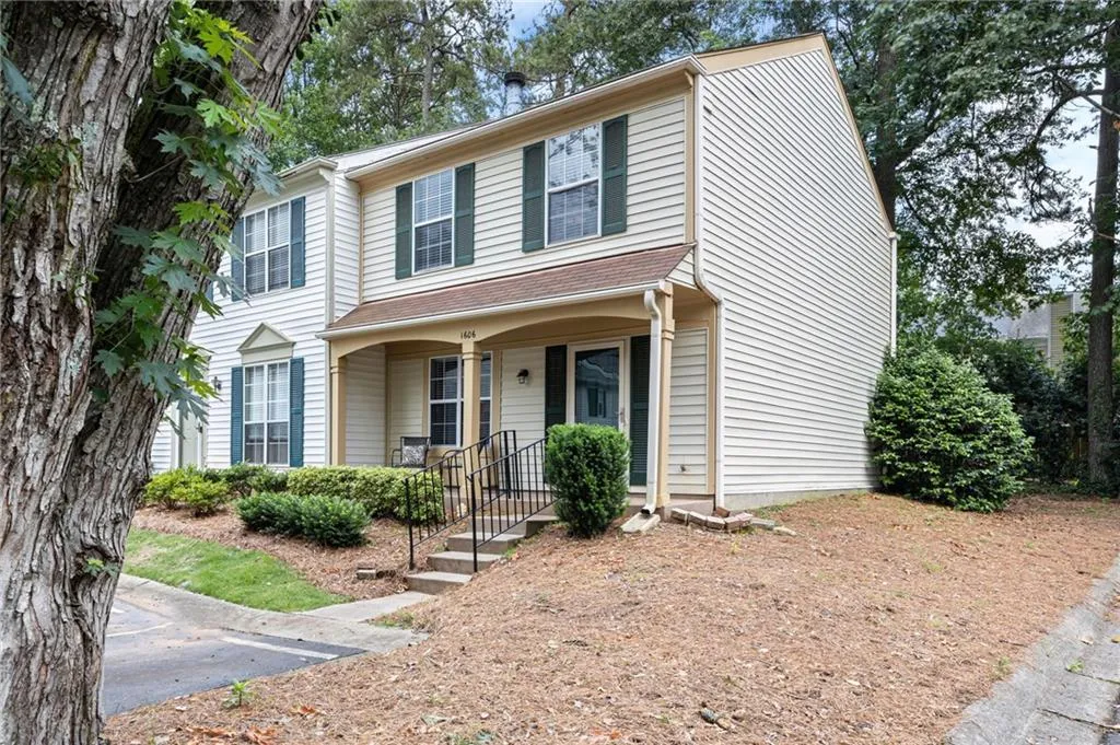 1606 Queen Anne Court, Sandy Springs, Georgia 30350, 2 Bedrooms Bedrooms, ,2 BathroomsBathrooms,Residential,Sold,1606 Queen Anne Court,7222514