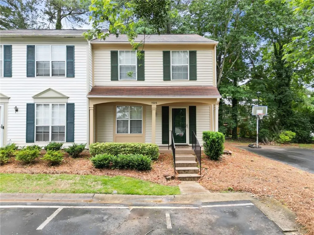 1606 Queen Anne Court, Sandy Springs, Georgia 30350, 2 Bedrooms Bedrooms, ,2 BathroomsBathrooms,Residential,Sold,1606 Queen Anne Court,7222514