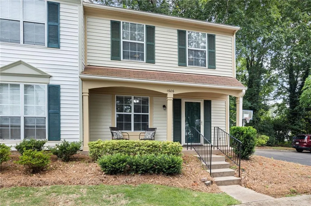 1606 Queen Anne Court, Sandy Springs, Georgia 30350, 2 Bedrooms Bedrooms, ,2 BathroomsBathrooms,Residential,Sold,1606 Queen Anne Court,7222514
